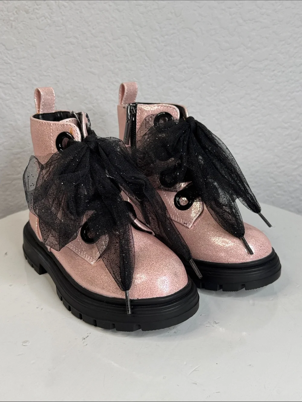 NINA CHASSY LIGHT PINK SHIMMER GLITTER COMBAT BOOTS BLACK TULLE LACES SIZE 10